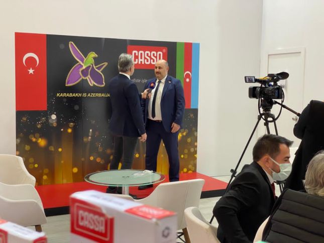 Azərbaycanlı iş adamının şirkəti İstanbulda sərgidə "Qarabağ Azərbaycandır" guşəsi yaradıb - FOTOLAR