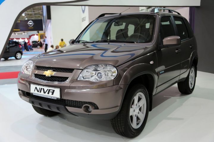 Dövlətə məxsus kredit təşkilatı Chevrolet Niva alır
