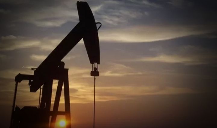 ABŞ Brent markalı neftin qiyməti ilə bağlı proqnozunu artırdı