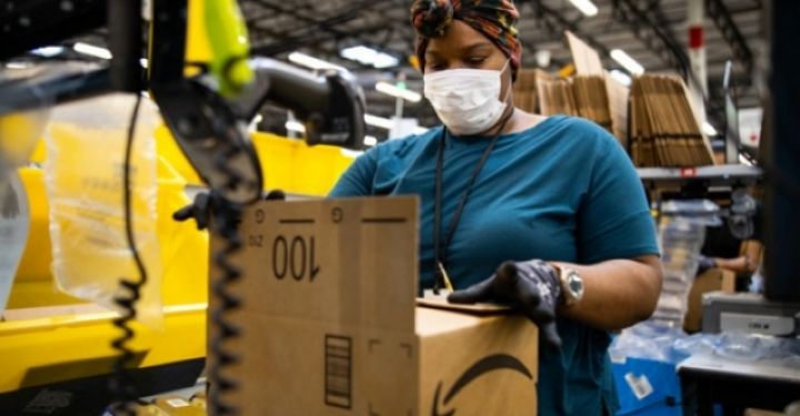 125 min yeni işçi qəbul edəcək, bəzilərinə 3 min dollar hədiyyə verəcək