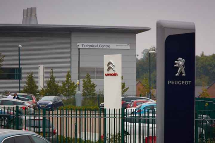 "Peugeot-Citroen"in satışları kəskin azalıb