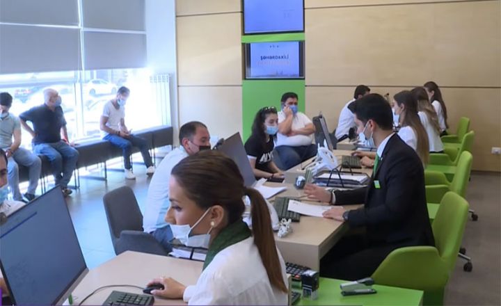 Bank işçilərinin sayı yenidən 19 mini keçib