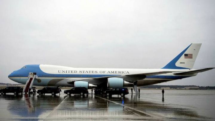 Boeingdən Ağ Ev üçün 2 təyyarənin qiyməti - 3,9 milyard dollar!