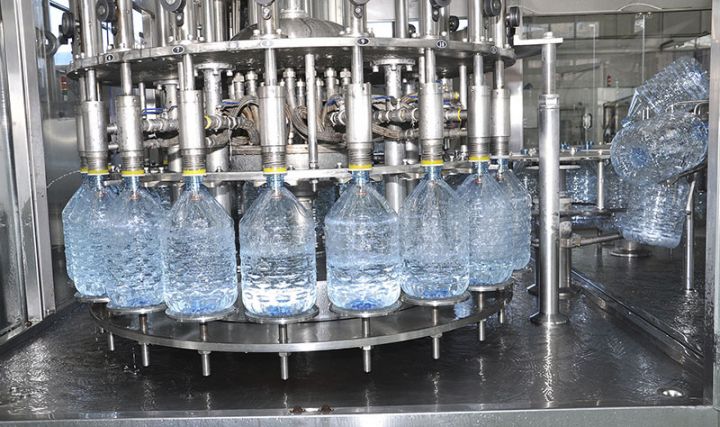 "Arada 80 qəpik fərq var, amma bizim suyumuz daha keyfiyyətlidir və təbiidir"