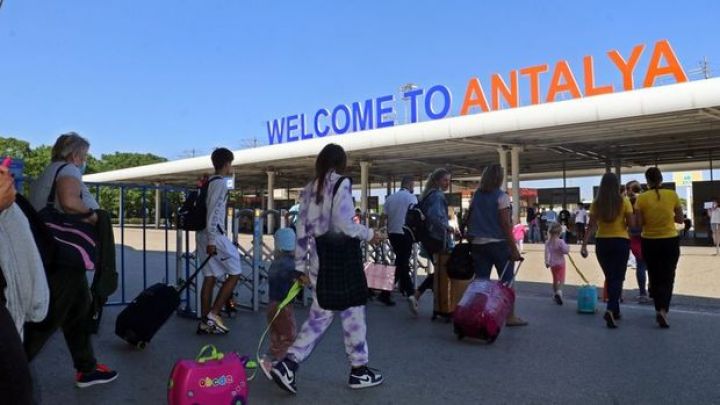 Antalya Hava Limanının gücü 80 milyon nəfərə çatdırılacaq