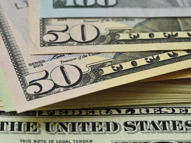 Bazar ertəsinin rəsmi məzənnəsi müəyyən olunub