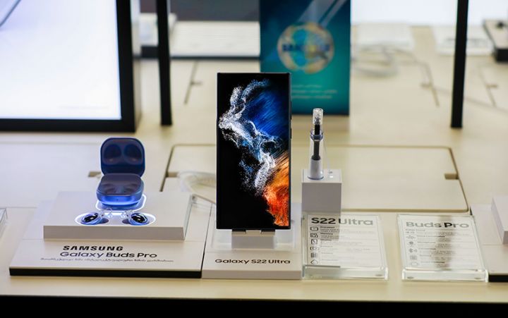 Yeni Samsung Galaxy S22 seriyası təqdim edildi - FOTOLAR