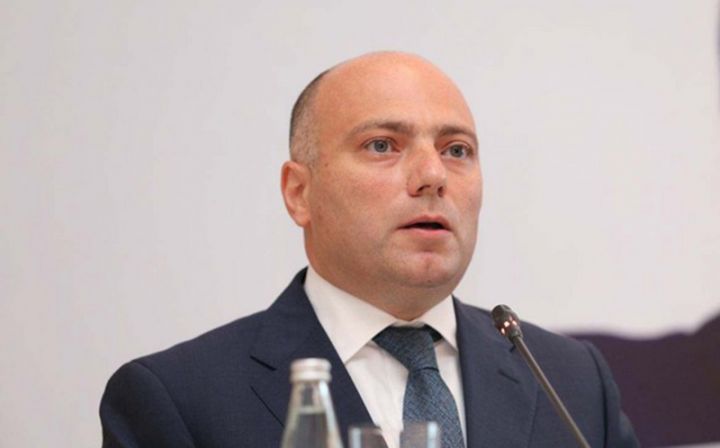 Nazir iki şöbəyə müdir və özünə müşavir təyin edib