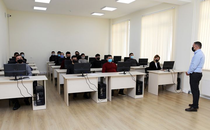 Sumqayıt Kimya Sənaye Parkının Peşə Təhsil Mərkəzində ixtisasların sayı artırılıb