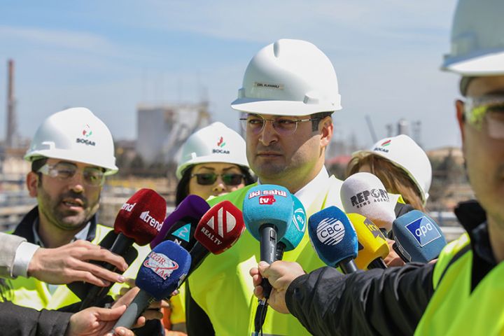 Azərbaycanda 2022-nin ortalarından “AVRO-5” dizel, 2023-ün ortalarından isə “AVRO-5” benzin istehsal olunacaq