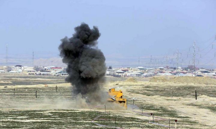 Kəlbəcərdə Azərbaycan Ordusunun hərbçisi minaya düşüb