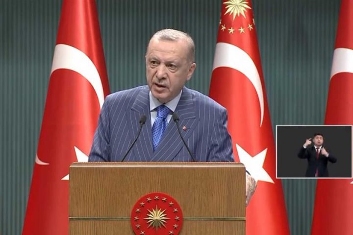 Ərdoğan: 1 milyon insanın geri qayıtması üçün Suriyada  200 min ev tikirik