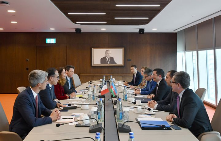 Fransa ilə iqtisadi əməkdaşlığın inkişafı müzakirə edilib