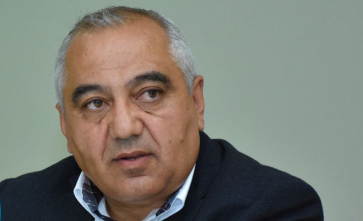 "Market şəbəkələrinin əsassız tələbləri toyuq ətini bahalaşdırır" - MÜSAHİBƏ