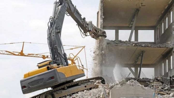 Alatava və İnşaatçılar metrosu yaxınlığındakı həyət evlərinin sökülməsi müzakirə olunur