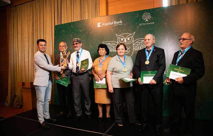 Kapital Bank ahıllar üçün bilik yarışı təşkil edib