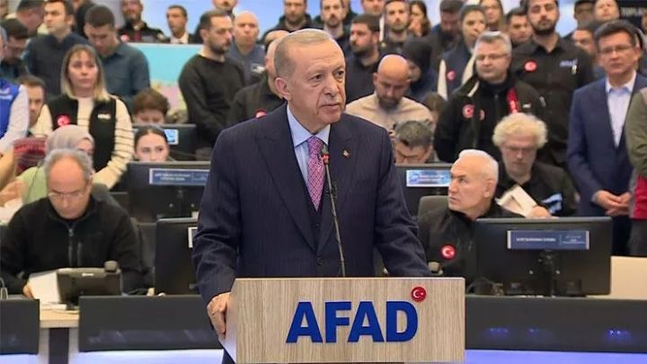 Türkiyədə zəlzələ nəticəsində ölənlərin sayı daha da artıb