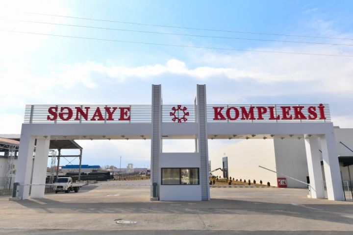 İqtisadiyyat naziri Mikayıl Cabbarov “Cahan Sənaye Kompleksini” ziyarət edib