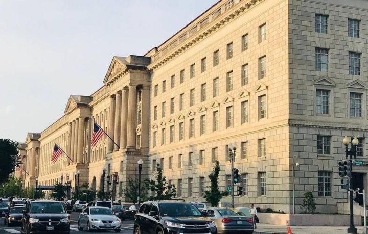 ABŞ Ticarət Nazirliyi Rusiya və Belarus mallarına yeni ixrac məhdudiyyətləri tətbiq edib