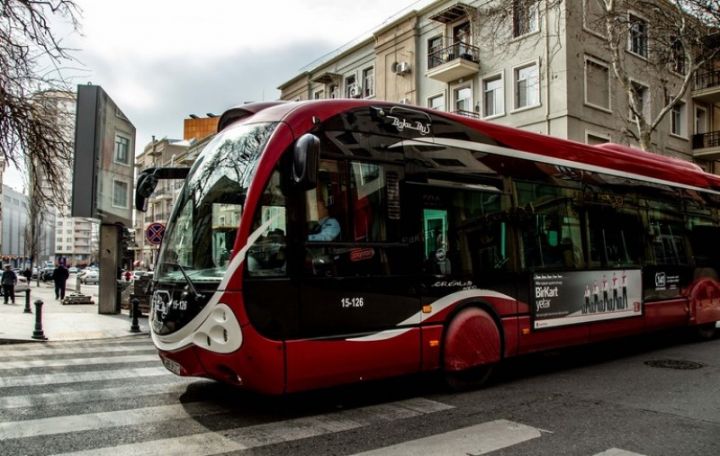 Daha bir marşrut “BakuBus”a verildi
