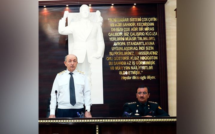 Yeni rəis kollektivə təqdim olundu