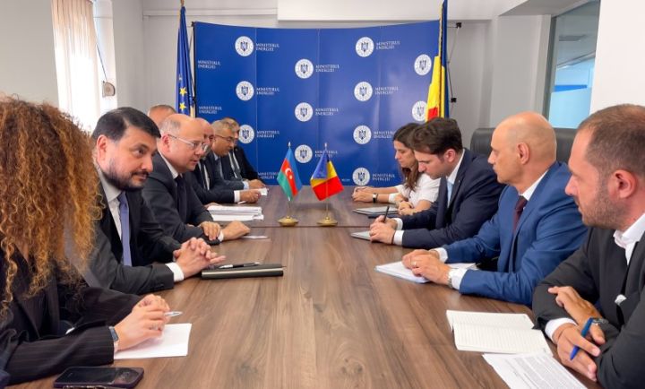 Energetika naziri Rumıniyadan olan həmkarı ilə görüşüb