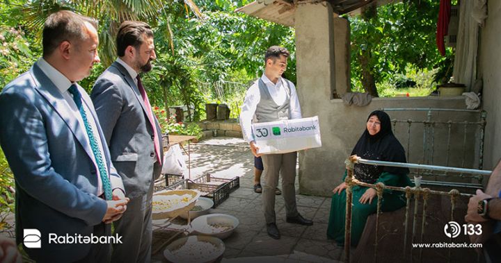 Rabitəbank 90 aztəminatlı ailəyə ərzaq yardımı göstərdi!