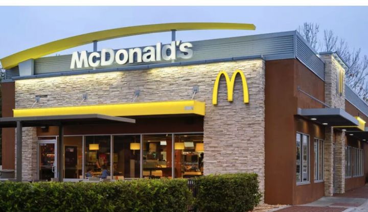 Azərbaycanda dəniz mənzərəli McDonald’s restoranı açılır