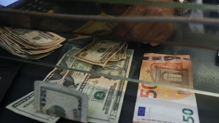 Ötən il Azərbaycana pul köçürmələrinin məbləğini açıqlanıb