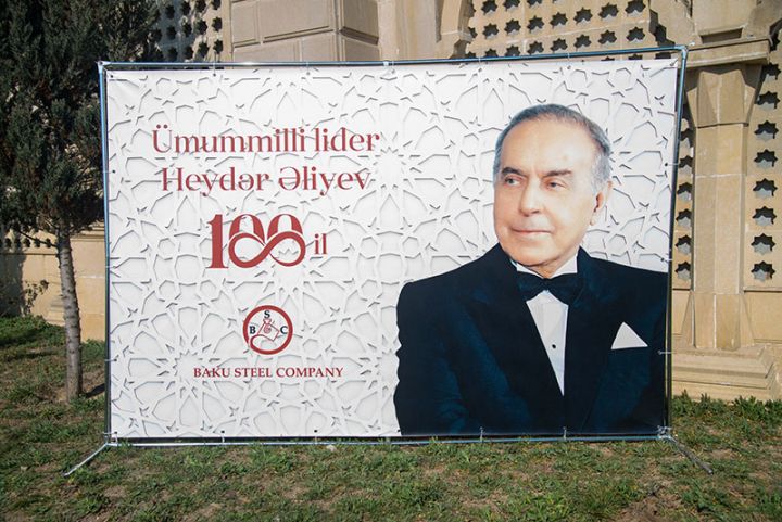“Baku Steel Company” QSC-nin dəstəyi ilə Ümummilli lider Heydər Əliyevin 100 illik yubileyinə həsr olunmuş silsilə ağacəkmə aksiyaları keçirilib