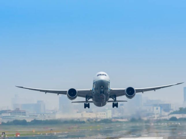 AZAL Çinin paytaxtına aviabilet qiymətlərinə endirim etdi