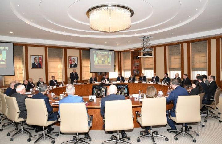 Dövlət büdcəsinin vəsaitləri talanıb - 226 MİLYON MANAT...