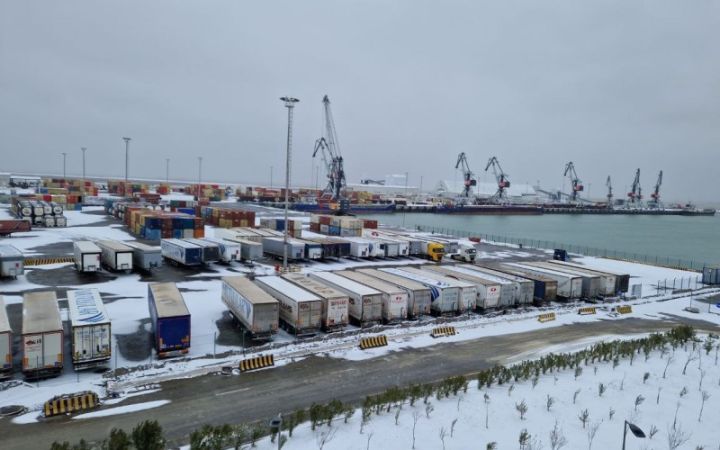 Bakı Limanında yükaşırma 16 % artıb