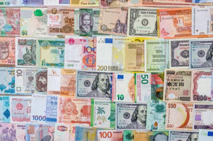 Rəsmi məzənnələr açıqlandı