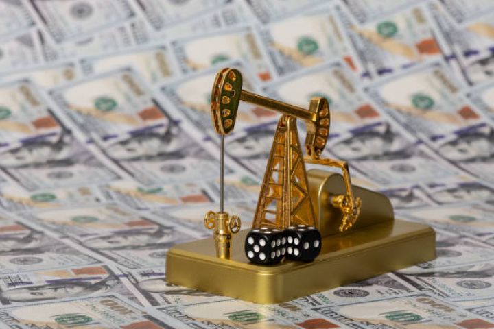 Brent neftin qiyməti 80 dolları ötüb