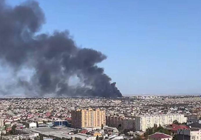 Bakıda obyekt yanır