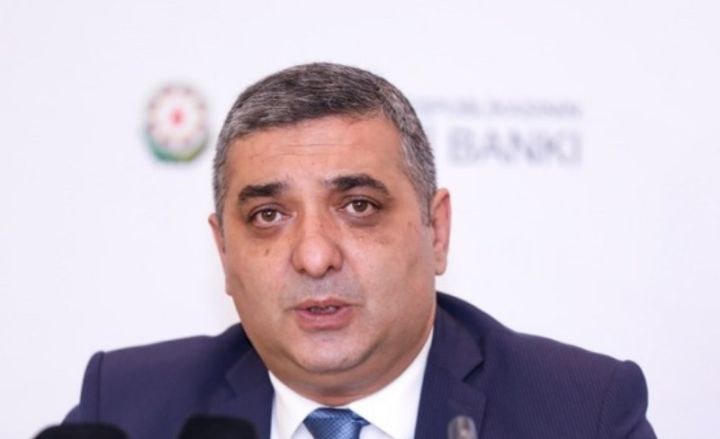 "Xidmətlər balansı kəsirli olaraq qalır"