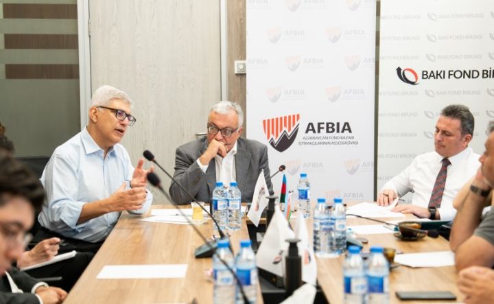 “Bazar Biliyi və Bazara İnamın artırılması” mövzusunda seminar keçirilmişdir