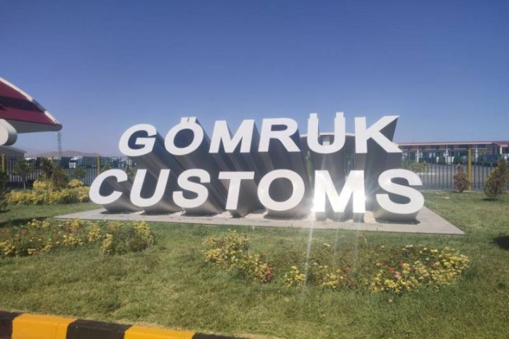 Azərbaycan-Türkiyə sərhədində yük maşınlarının sıxlığı yaranıb