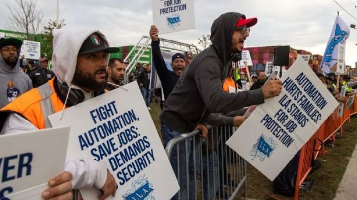 ABŞ-da liman işçilərinin tətili müvəqqəti razılaşma ilə başa çatıb