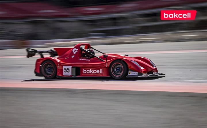 55 nömrəli “Bakcell” avtomobili nüfuzlu sürət yarışında - video