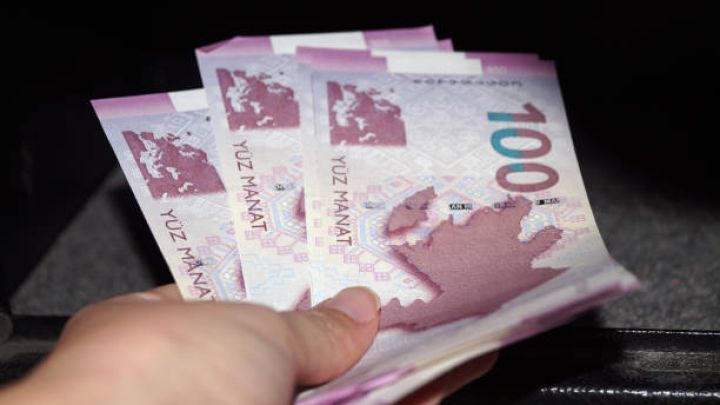 Bakıda orta aylıq əməkhaqqı 1400 manata yaxınlaşıb