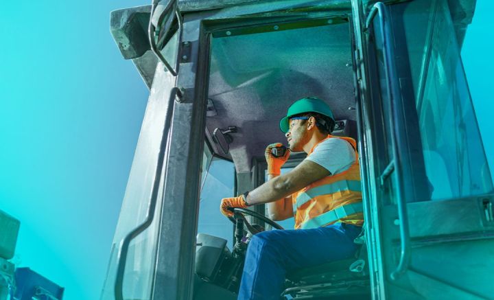 Vəfat etmiş şəxsin ailəsinə 117 052 AZN sığorta ödənişi edildi