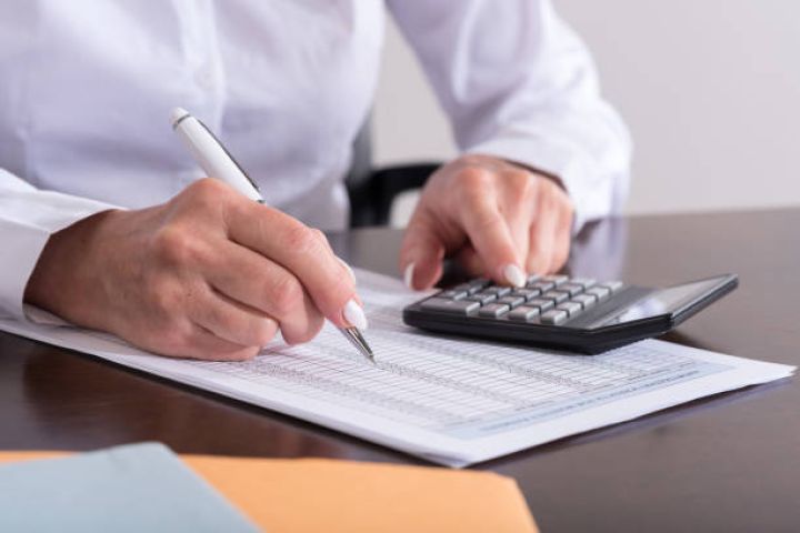 Dövlət Vergi Xidməti proqnoza 5,7 faiz artıq əməl edilib