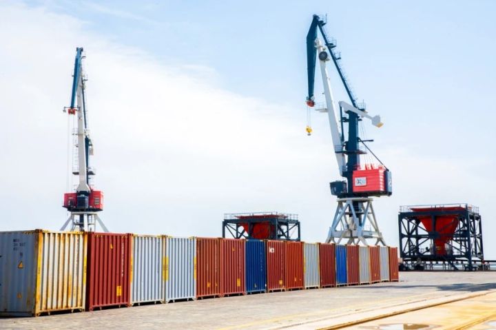 İlk 6 ayda Azərbaycanın qeyri-neft sektoru üzrə ixracı 10 faizə yaxın artıb