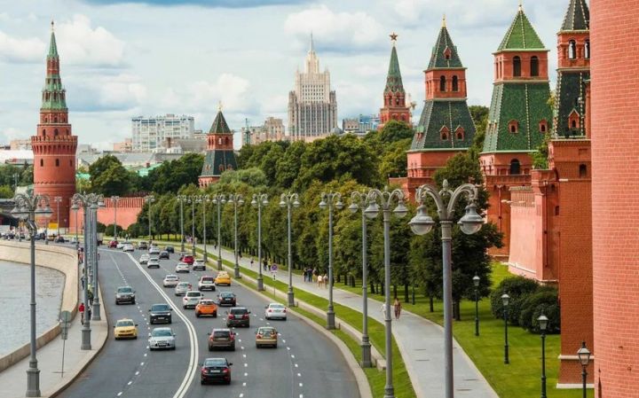 Kreml: Rusiya iqtisadiyyatı sanksiyalara qarşı immunitet qazanıb