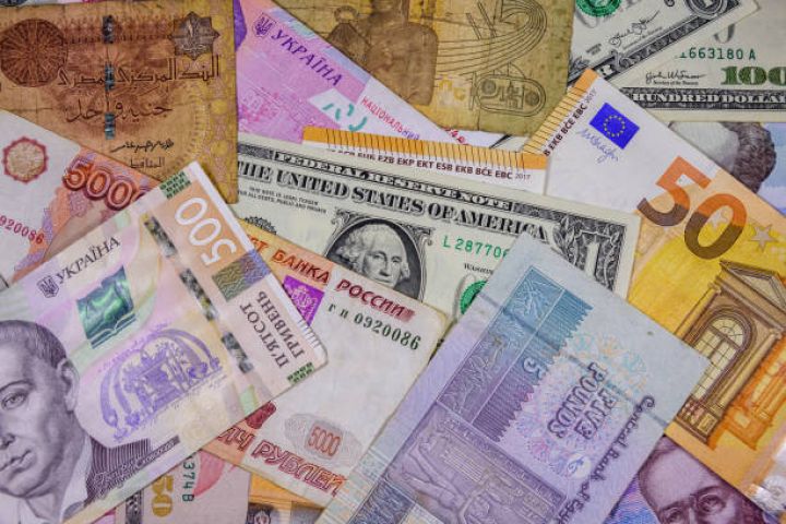 Rəsmi məzənnələr açıqlandı