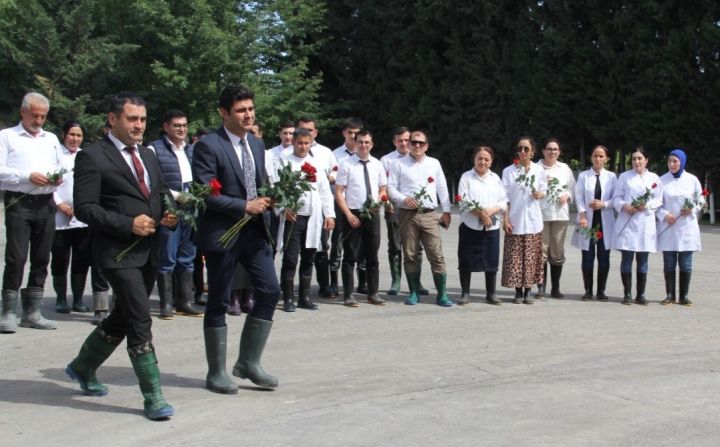 Hacıqabul Quşçuluq Şirkətində Ulu Öndərin 102 illiyinə həsr olunmuş tədbir keçirilib