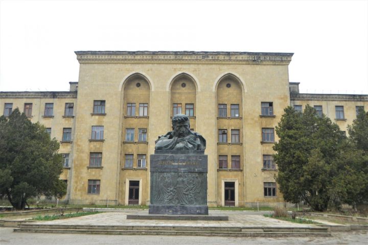 "Azərbaycanfilm"in direktor müavini və aparat rəhbəri işdən çıxarılıb