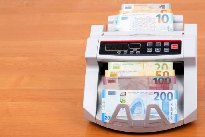 "Kapital Bank"ın cəmi kredit portfeli 5 milyard manatı aşıb